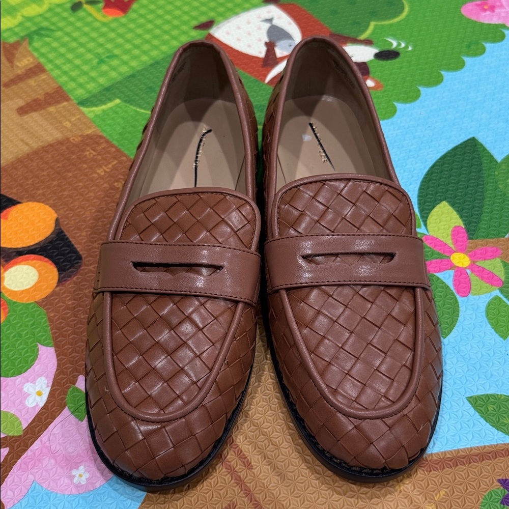 Ann Taylor Brown Woven Loafers